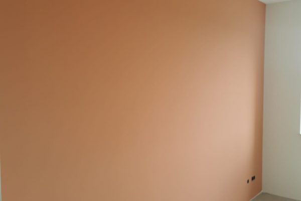 oranje sauswerk kleur wand